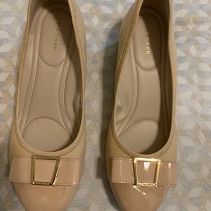 Cole Haan Emory Bow Wedge 8.5 B *Like New*